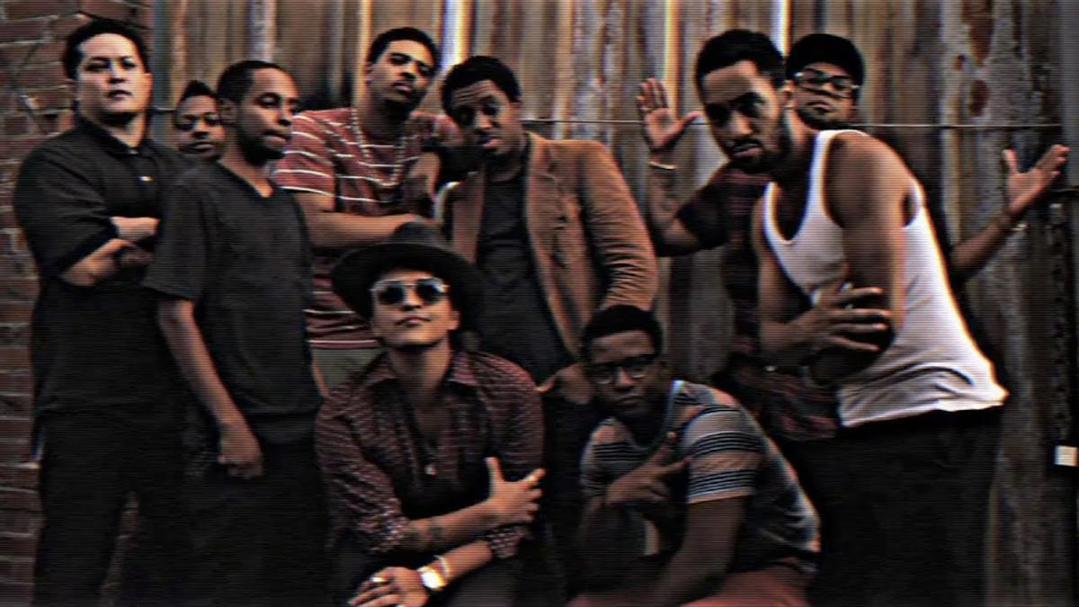 BRUNO MARS „LOCKED OUT OF HEAVEN“